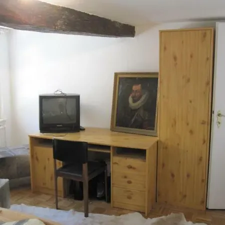 Haus Tradition 2